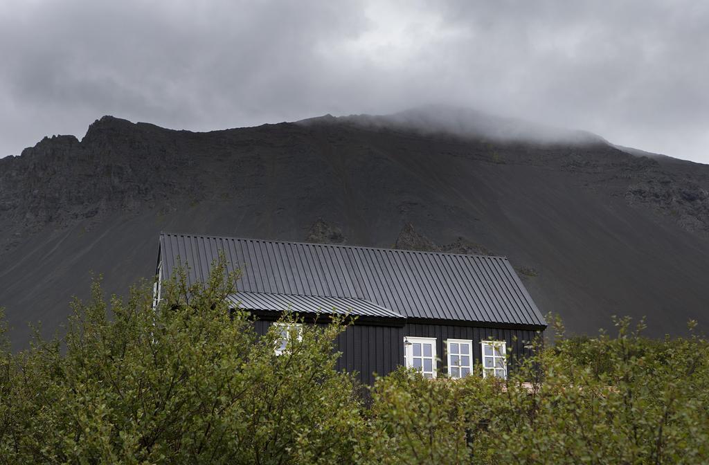 Black Timber House Боргарнес Экстерьер фото